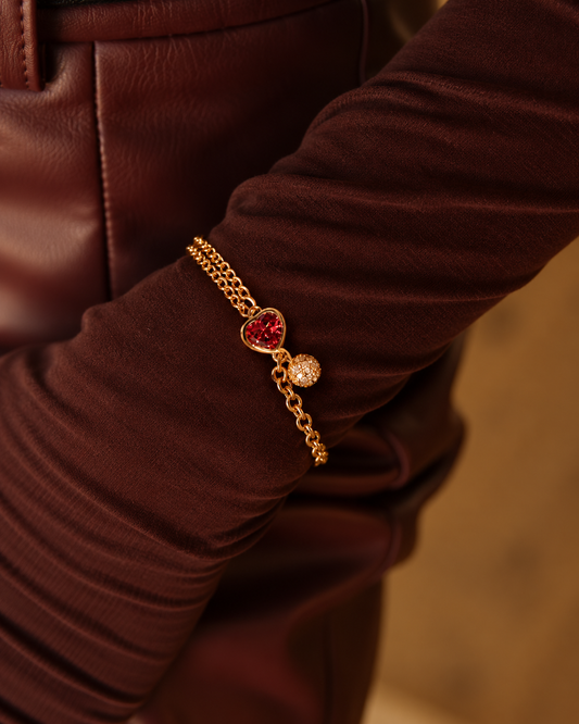 Amour Red Heart Charm Gold Bracelet