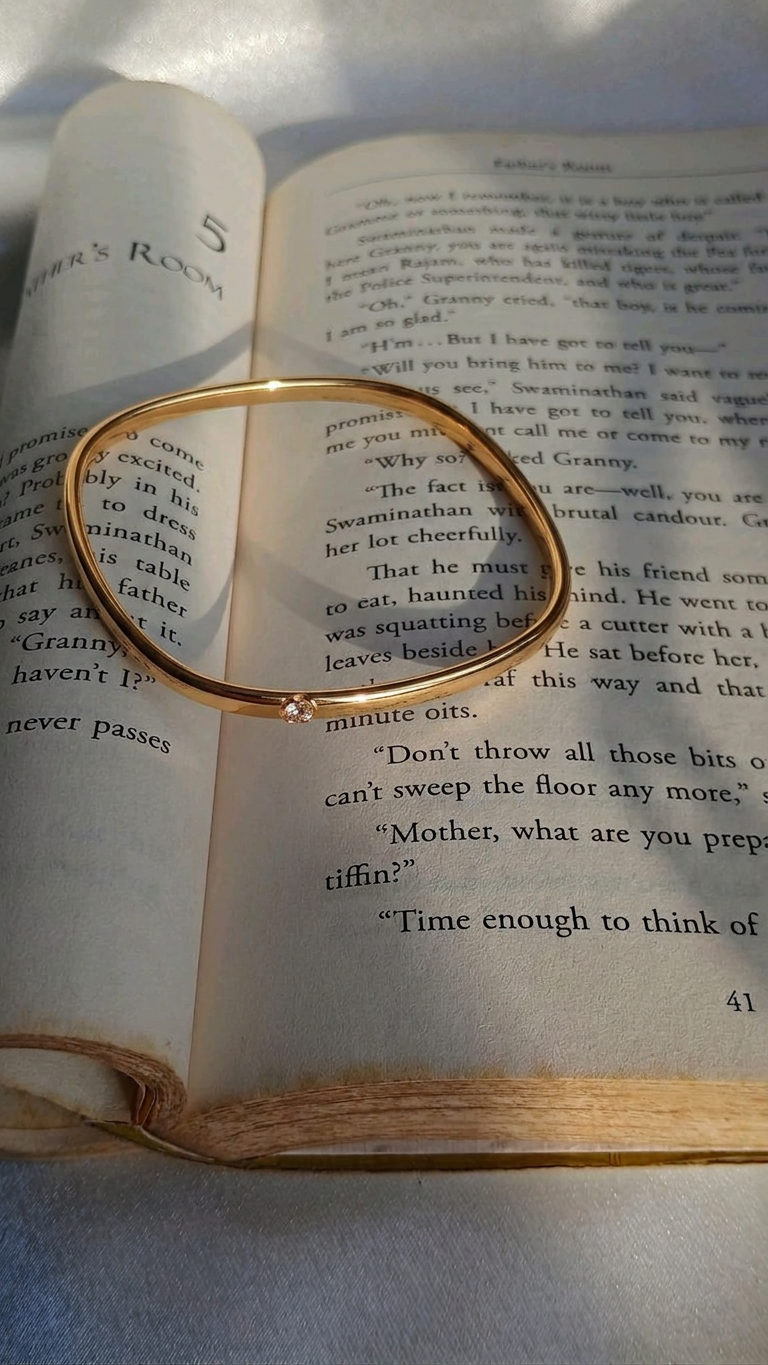 Squared Halo Diamond Bangle – 18K Gold filled